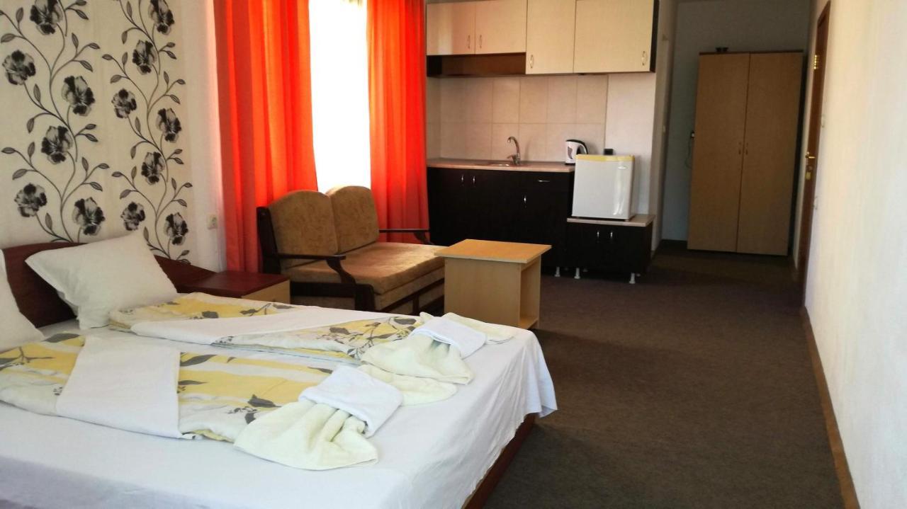 Ivet Guest House Obzor Eksteriør billede