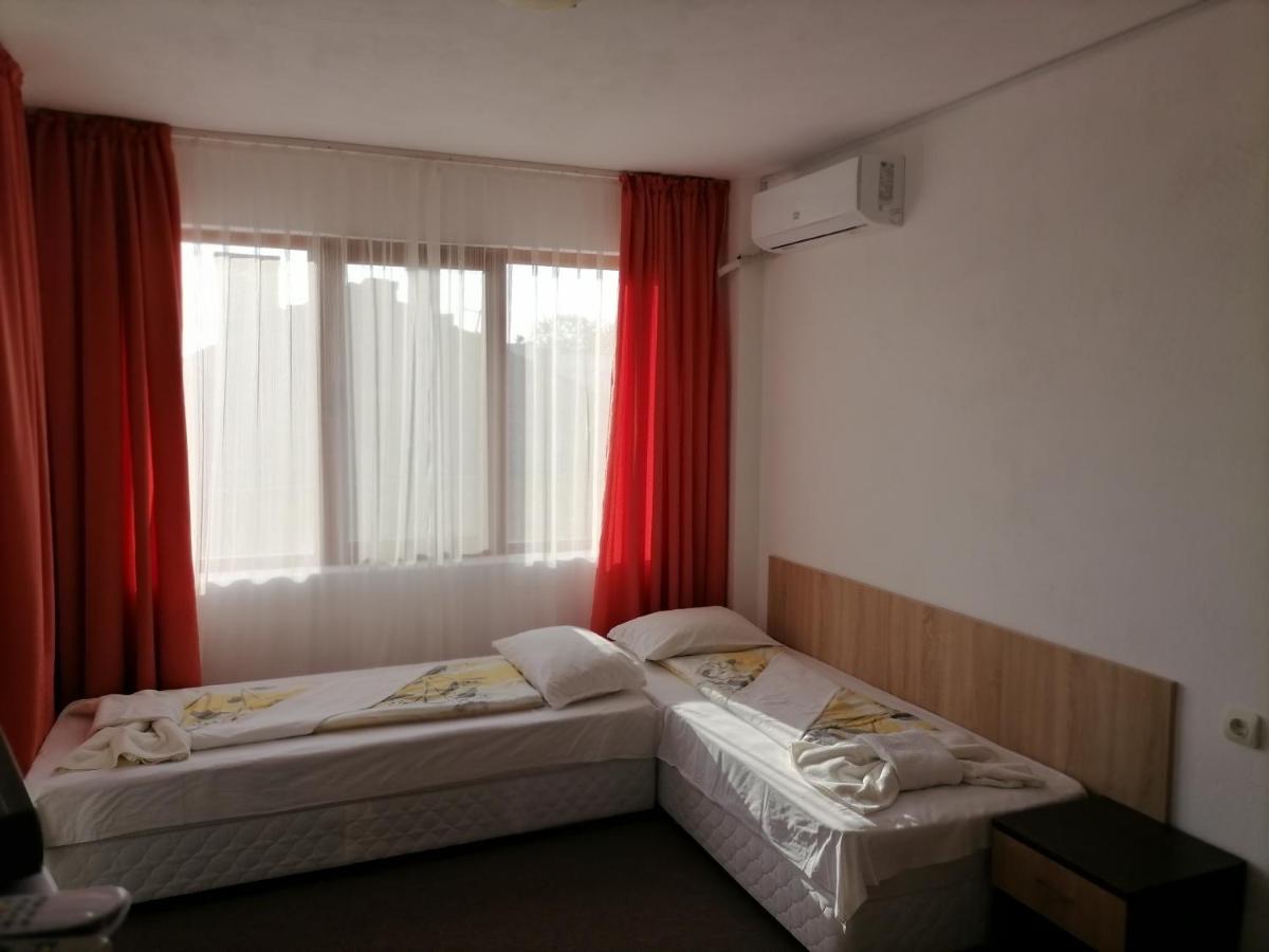 Ivet Guest House Obzor Eksteriør billede