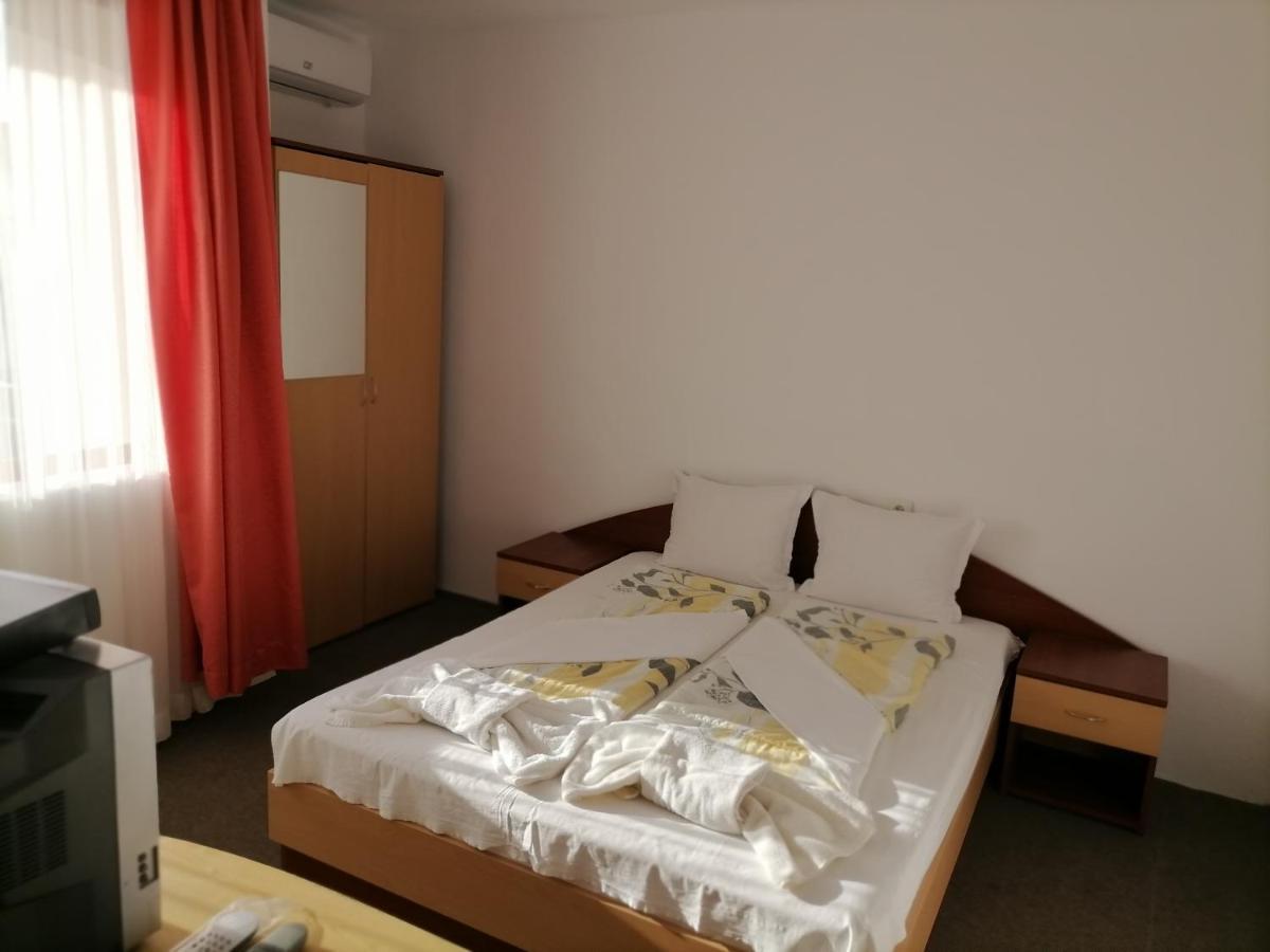 Ivet Guest House Obzor Eksteriør billede